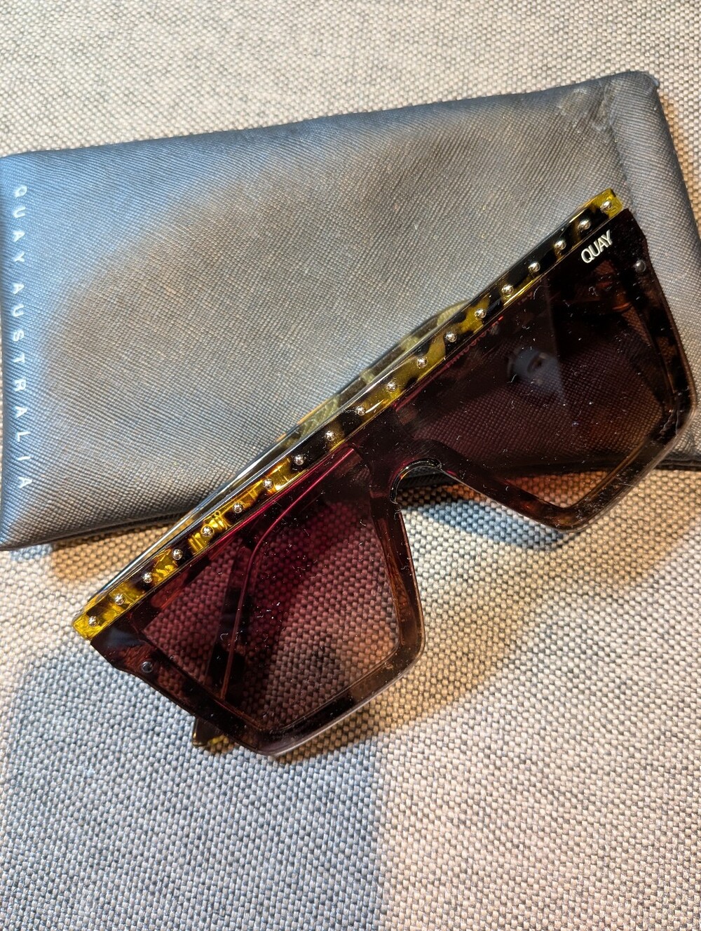 Quay Australia Hindsight 125 Sunglasses with Tortoise Frame and Brown Lenses